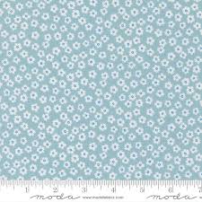 Alli K Designs - True to Hue - Small Daisies on Duck Egg Blue