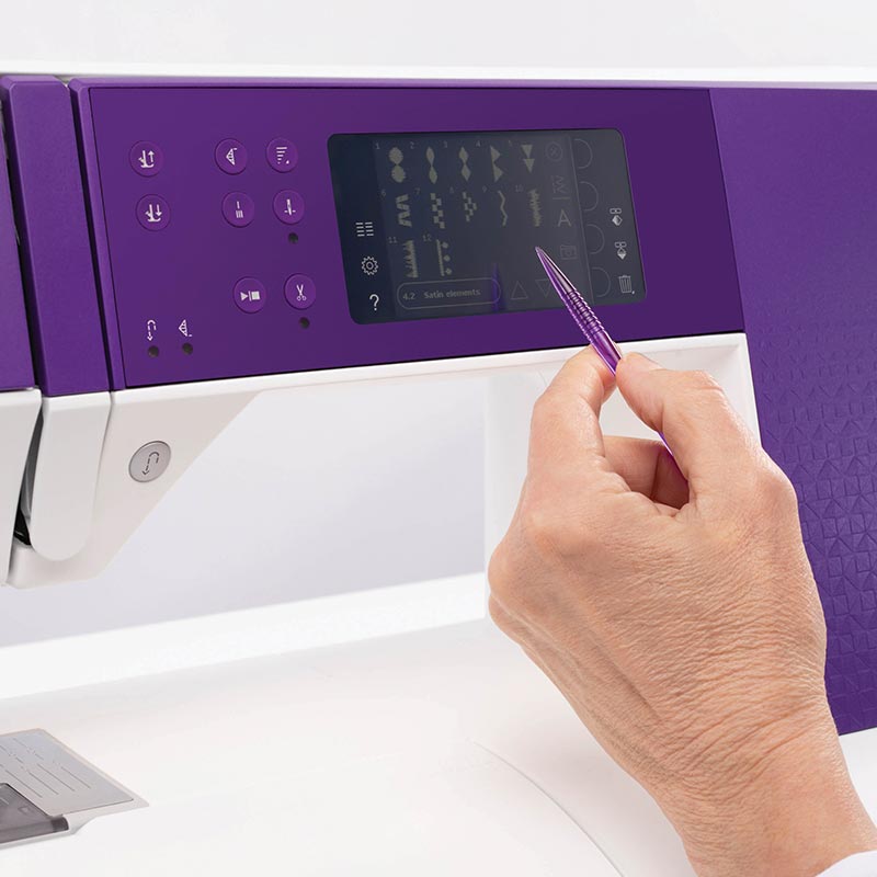 Pfaff Expression™ 710