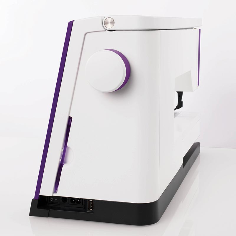 Pfaff Expression™ 710