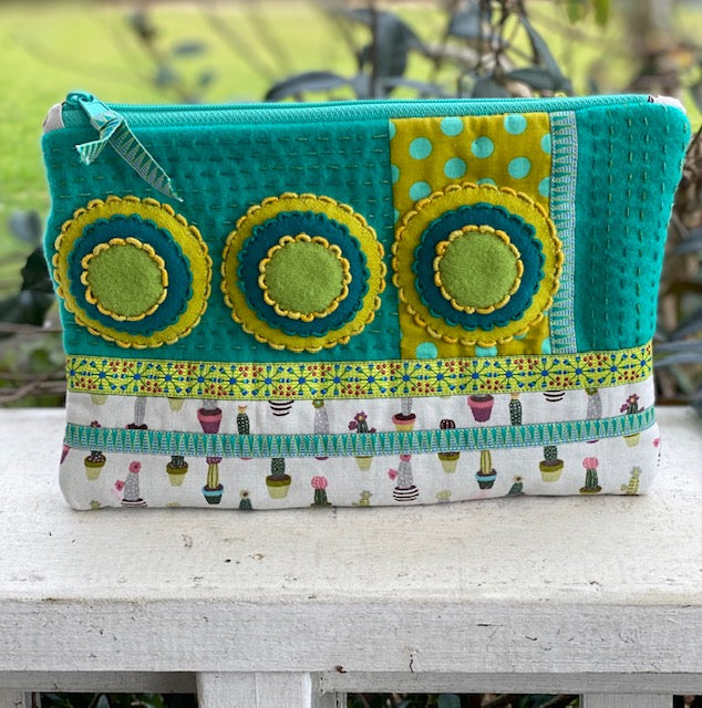 Swag Bag Kit without threads by Sue Spargo