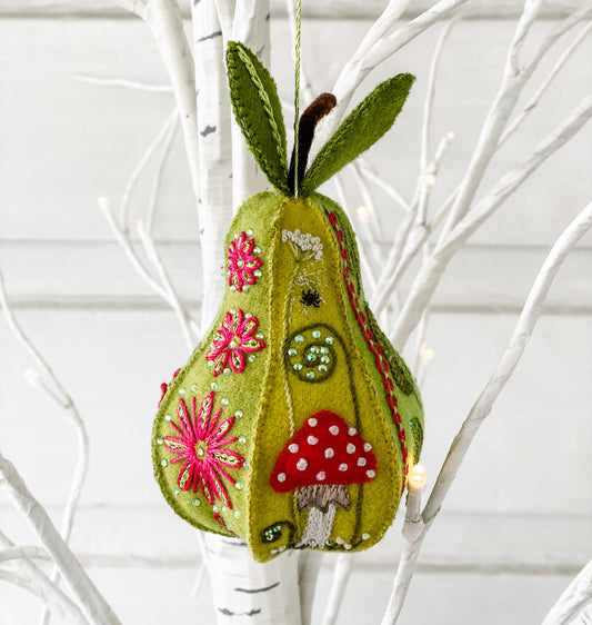 Luxurious Pear Kit - Bright Colourway - Lime Designed by Ngaire Montgomery-Williams 5½" High