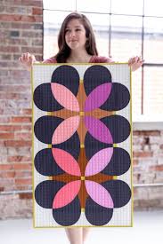 Retro Blossoms Quilt Pattern by Lo & Behold