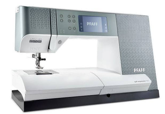 Pfaff Expression™ 720