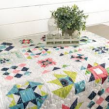 Summer Moon Sample Quilt Class with Ngaire Montgomery-Williams