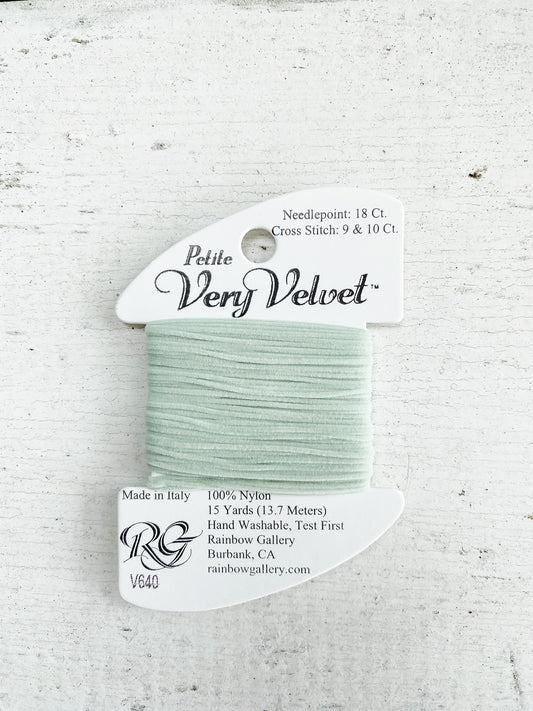 Petite Very Velvet Thread 605