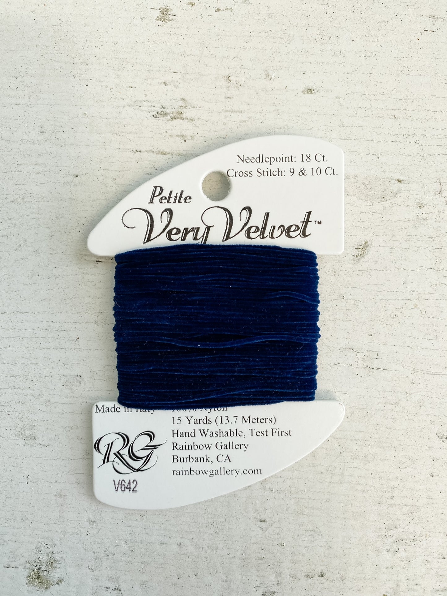 Petite Very Velvet Thread 642