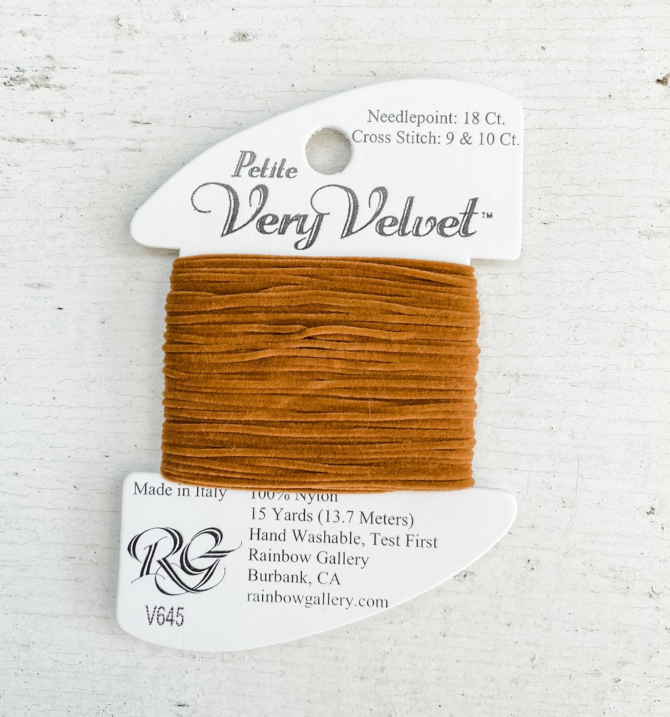 Petite Very Velvet Thread 645