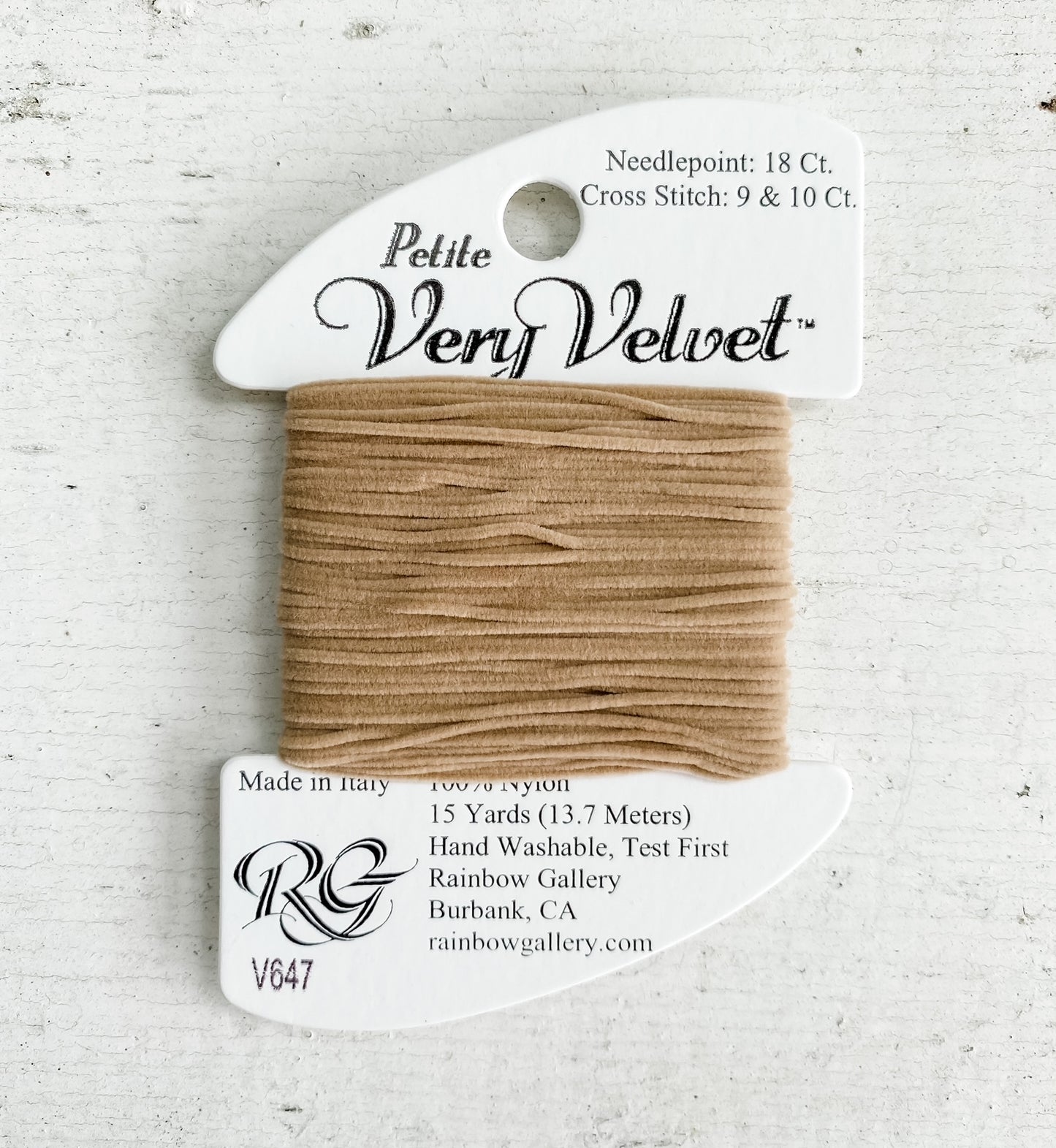 Petite Very Velvet Thread 647