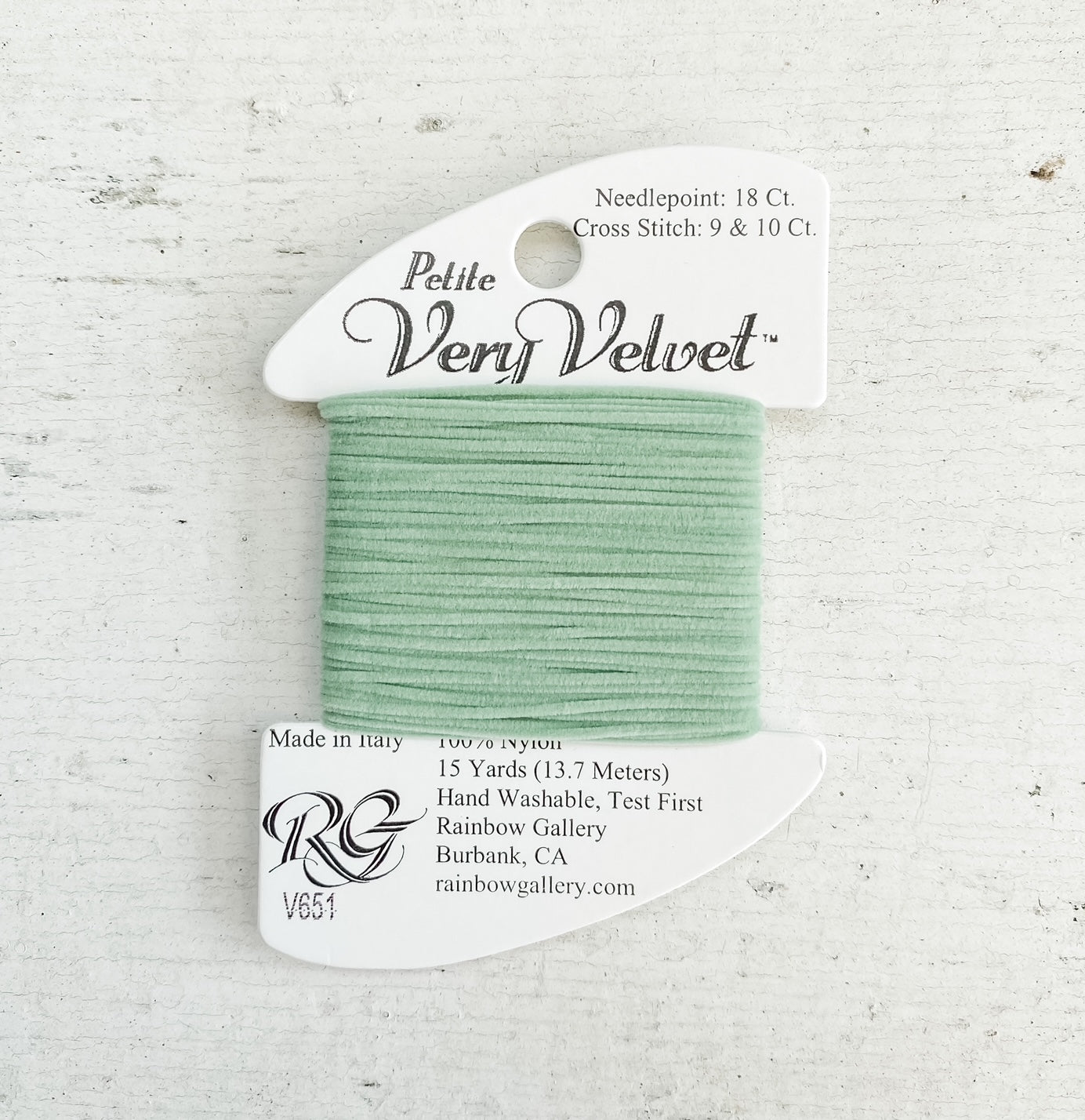 Petite Very Velvet Thread 651