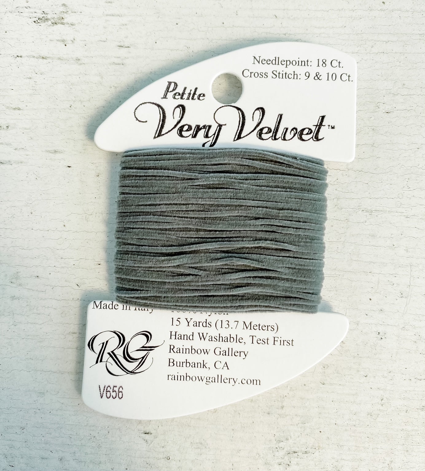 Petite Very Velvet Thread 656