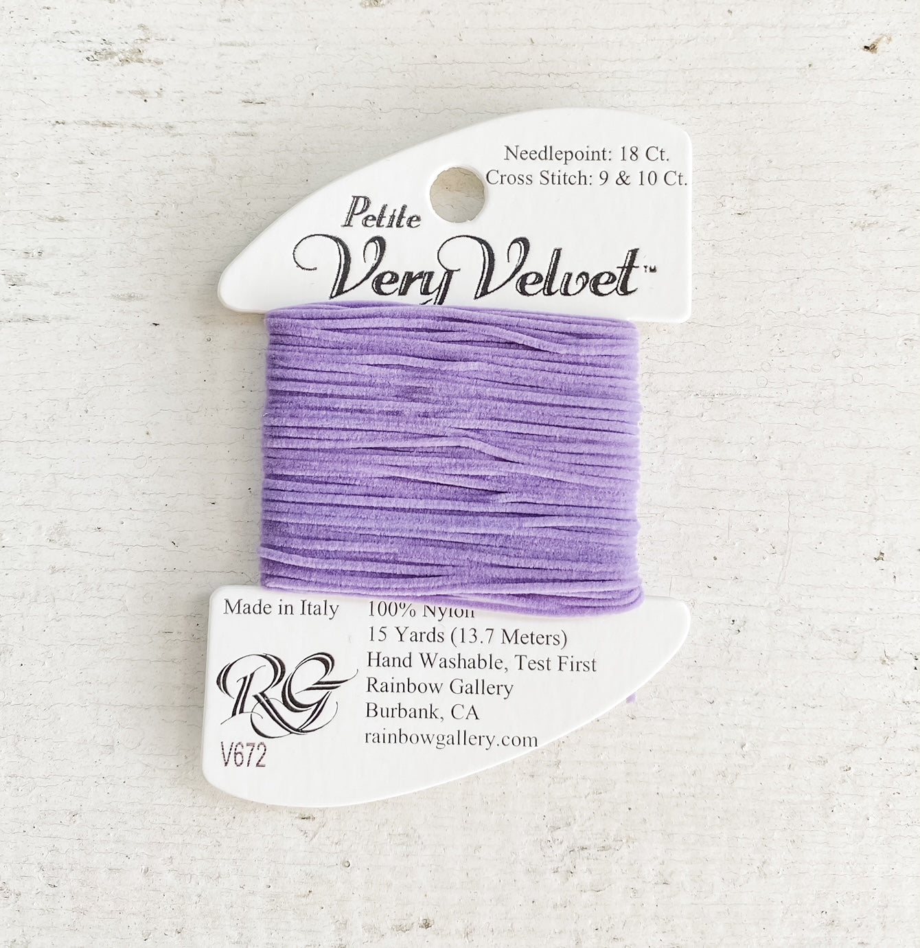 Petite Very Velvet Thread 672