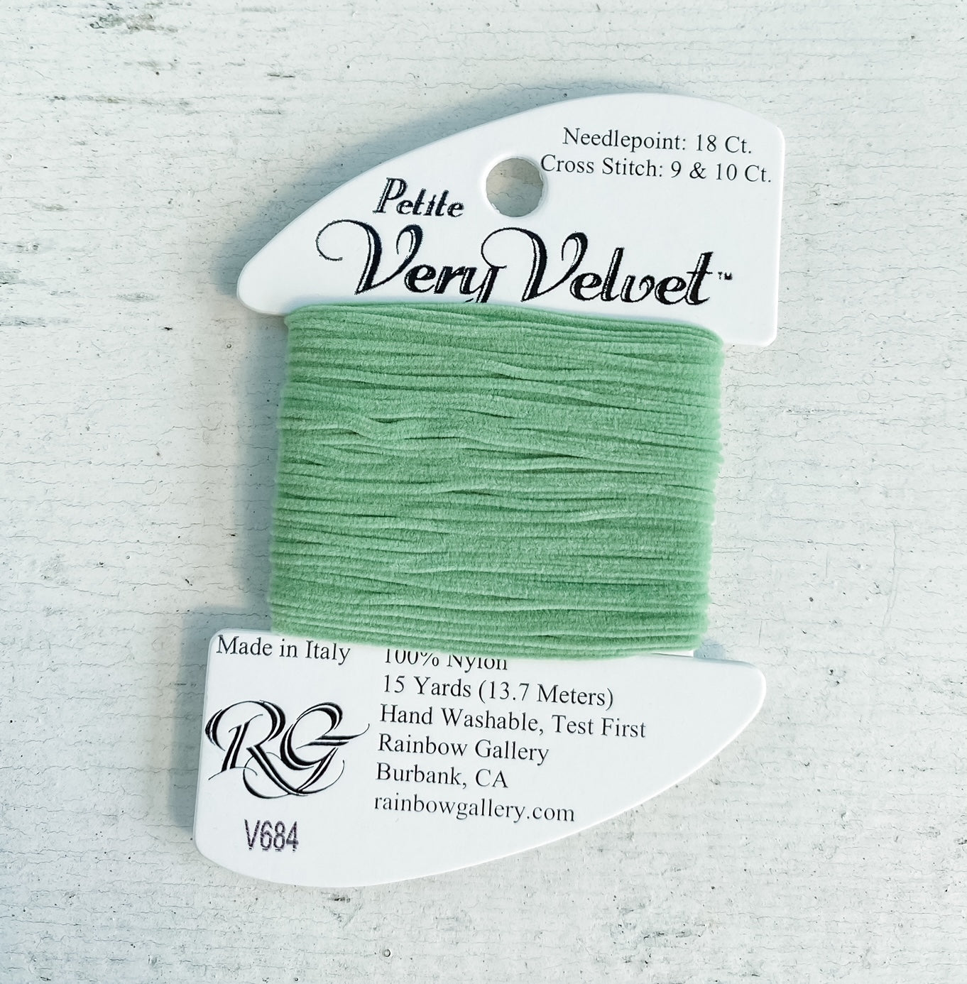 Petite Very Velvet Thread 684