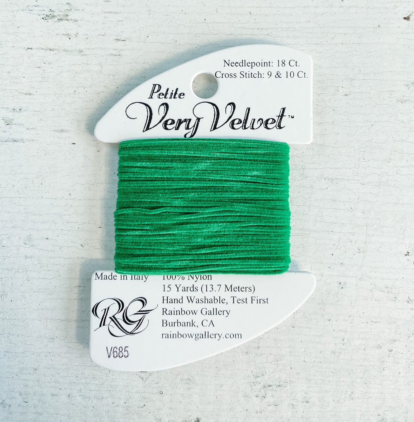 Petite Very Velvet Thread 685