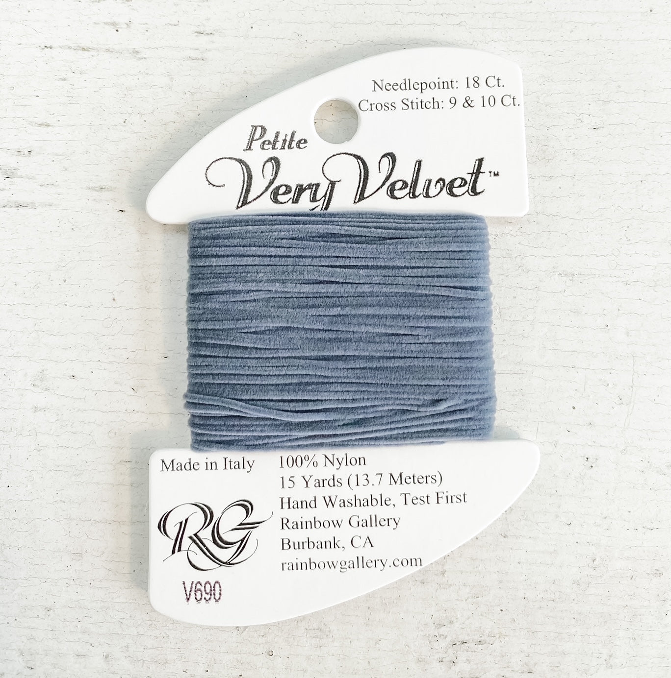 Petite Very Velvet Thread 690