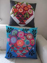 Bloomin Basket Cushion Pattern by Wendy Williams